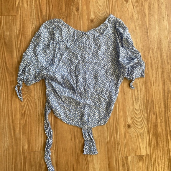 GAP Wrap Around Blouse - Picture 7 of 8